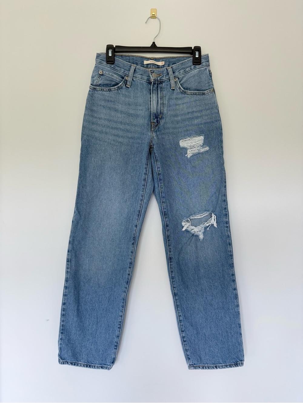 Levi's 90’s Baggy Medium Blue Distressed Straight Leg Jeans 25